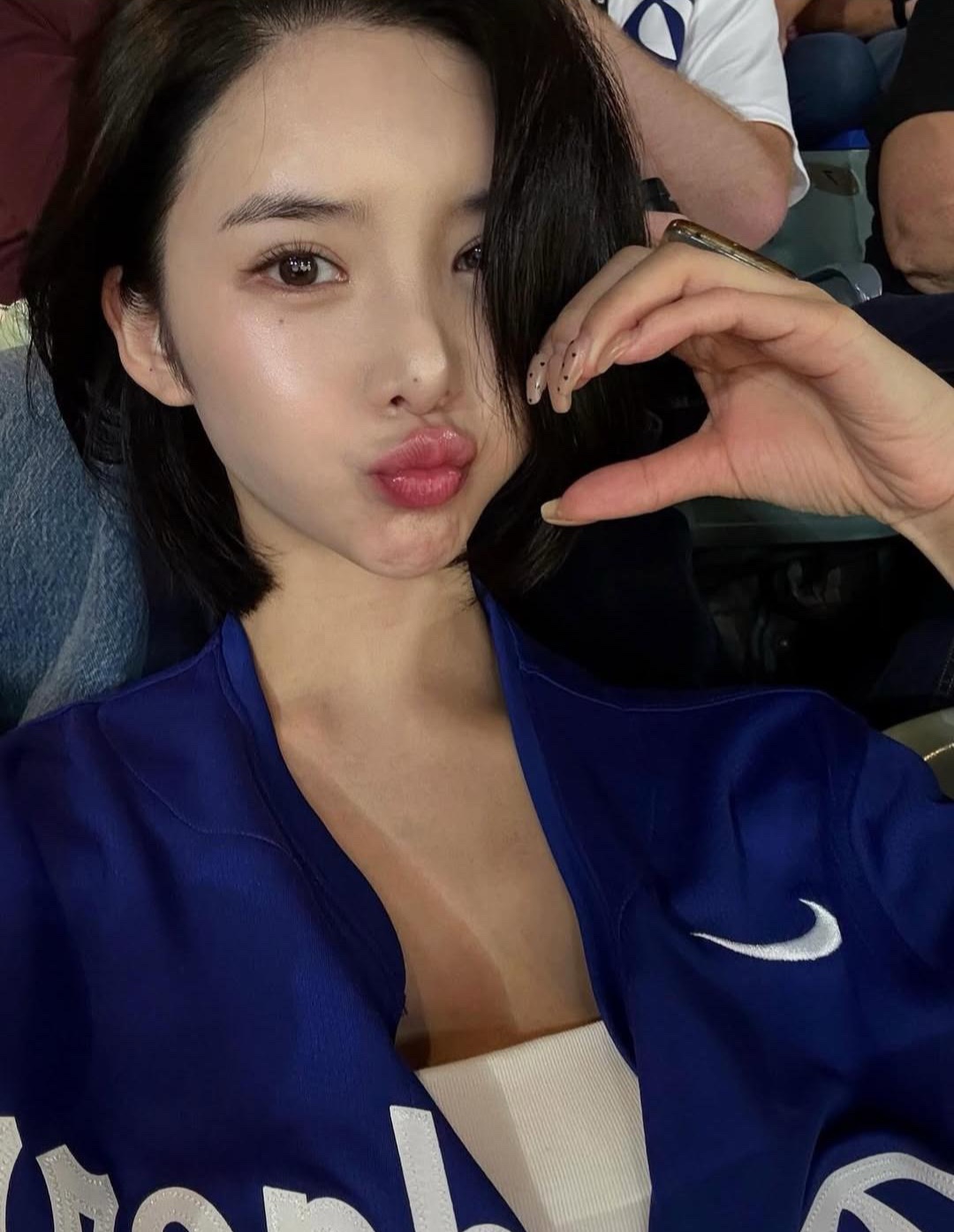 escort Interests Duo Couple-friendly Disability-friendly Non-smoking Age Young Figure Curvy Tall Breasts Natural Hair Brunette Ethnicity European Tattoos None 