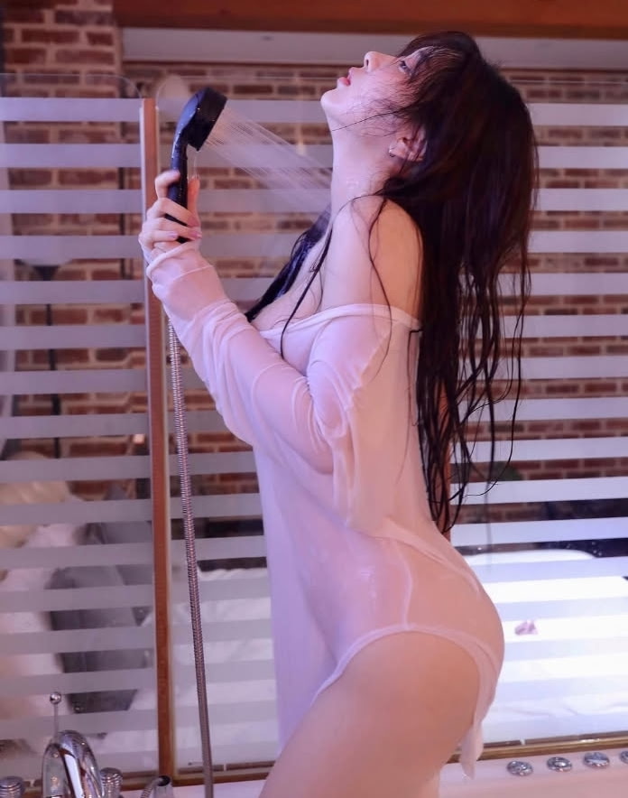 escorts companion upscale Interests Duo Couple-friendly Disability-friendly Non-smoking Age Young Figure Curvy Tall Breasts Natural Hair Brunette Ethnicity European Tattoos None 