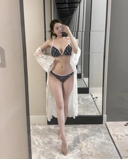 escort Interests Duo Couple-friendly Disability-friendly Non-smoking Age Young Figure Curvy Tall Breasts Natural Hair Brunette Ethnicity European Tattoos None 