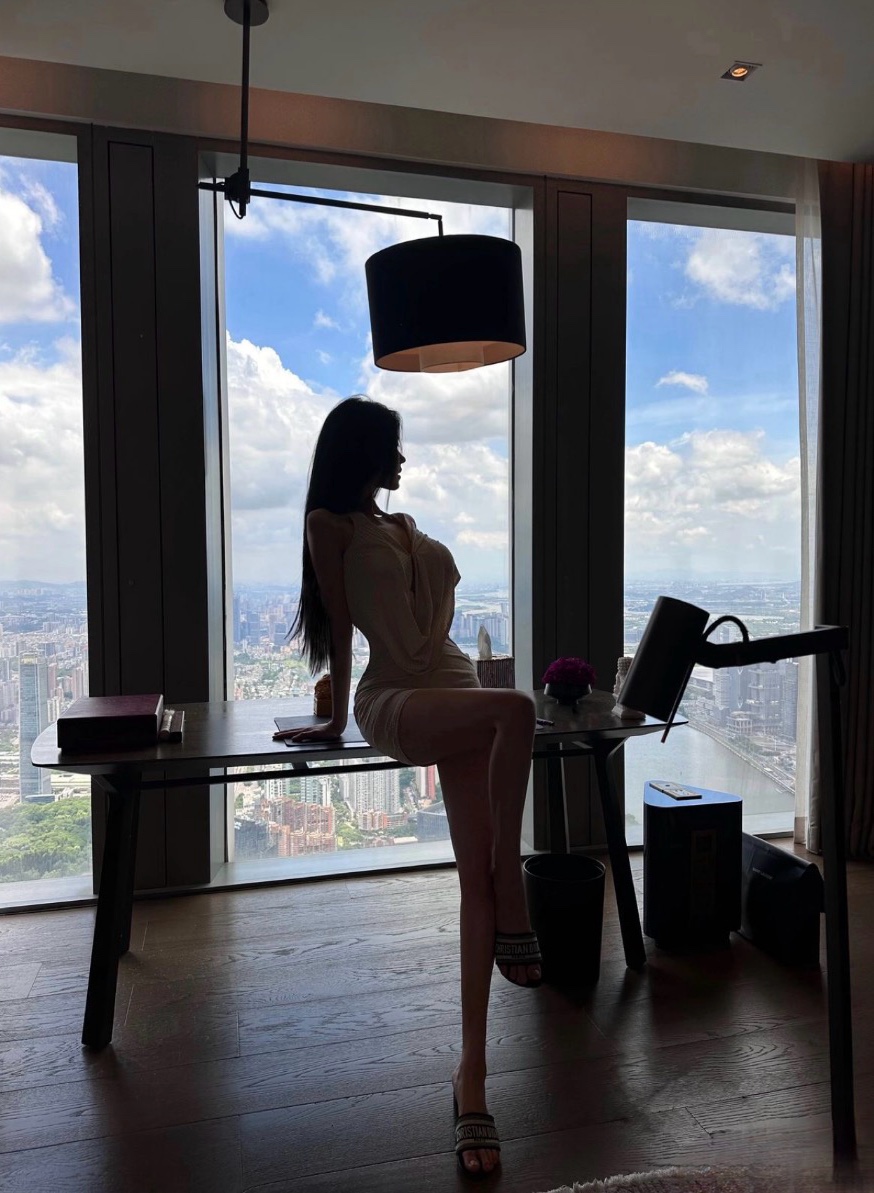 escorts companion upscale Interests Duo Couple-friendly Disability-friendly Non-smoking Age Young Figure Curvy Tall Breasts Natural Hair Brunette Ethnicity European Tattoos None 