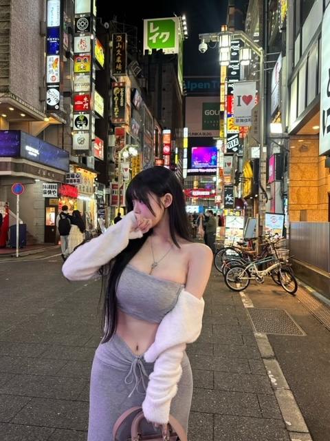 escorts companion upscale Interests Duo Couple-friendly Disability-friendly Non-smoking Age Young Figure Curvy Tall Breasts Natural Hair Brunette Ethnicity European Tattoos None 
