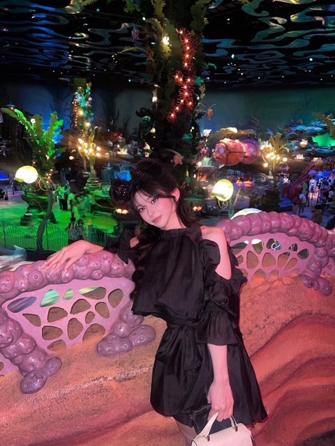 escorts companion upscale Interests Duo Couple-friendly Disability-friendly Non-smoking Age Young Figure Curvy Tall Breasts Natural Hair Brunette Ethnicity European Tattoos None 